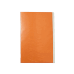 Carpeta plastificada naranjo con sistema accoclip, ideal para organizar y proteger documentos.